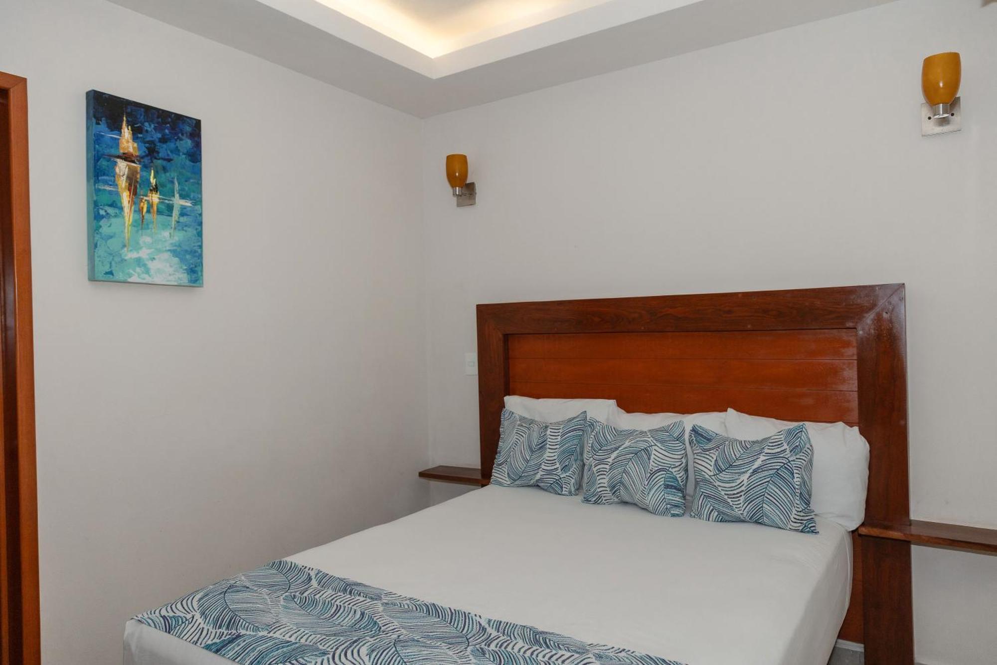 Aquastar Hotel & Apartments Махауаль Экстерьер фото