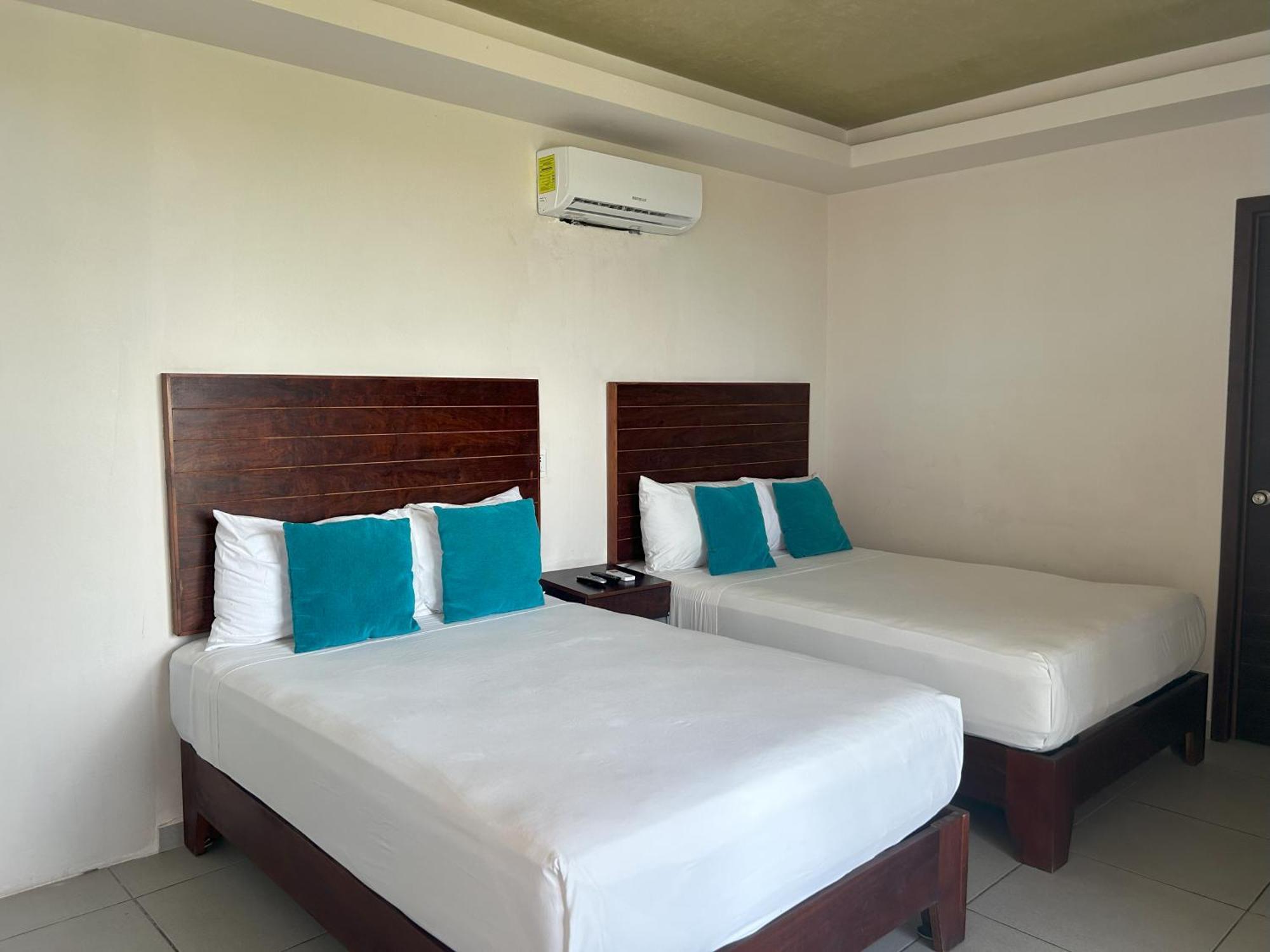Aquastar Hotel & Apartments Махауаль Экстерьер фото